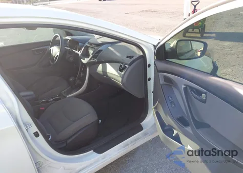 2014 Hyundai Elantra Se z USA, uszkodzony, nr VIN 5NPDH4AE6EH526140